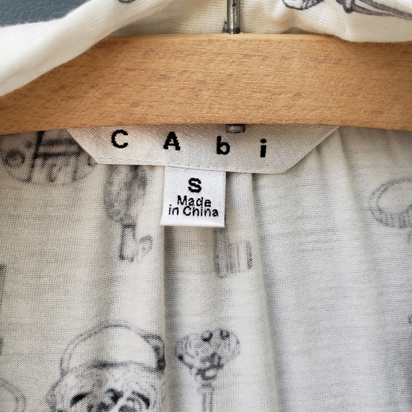 Cabi Keys Please Cream Print Bow Sleeveless Blouse - Picture 5 of 10